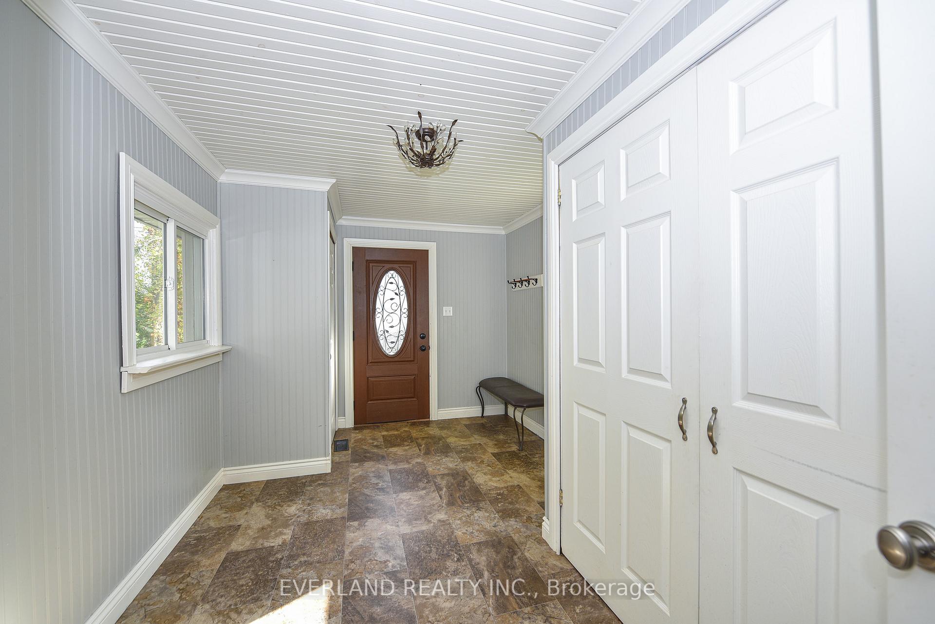 Photo 30 of 27001 Civic Centre Road, Georgina, Historic Lakeshore Communities — HOMEH