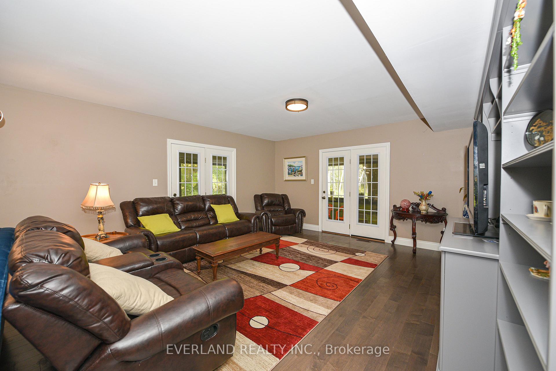 Photo 50 of 27001 Civic Centre Road, Georgina, Historic Lakeshore Communities — HOMEH