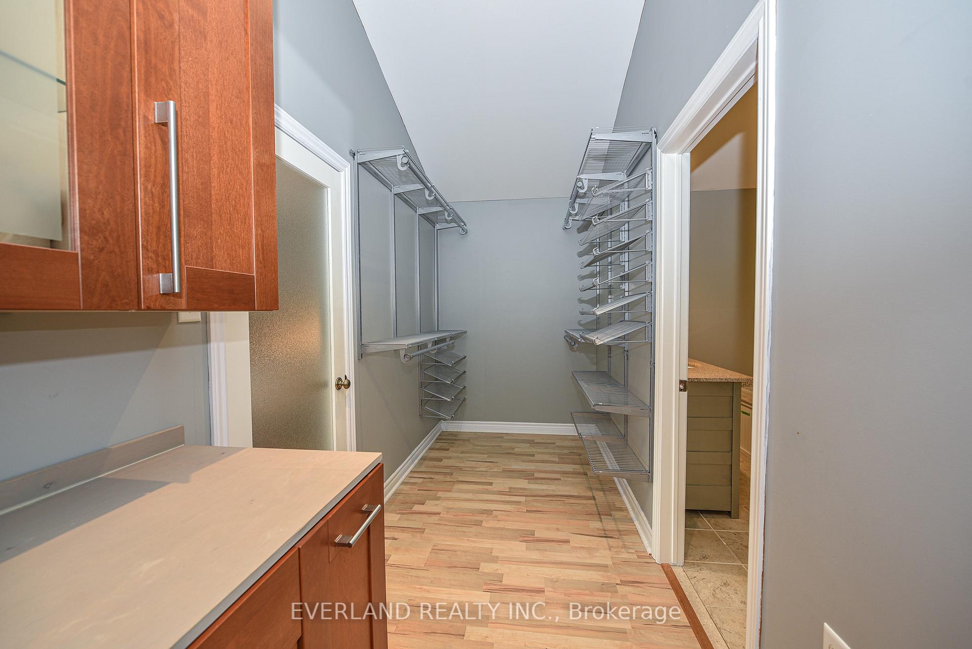 Photo 46 of 27001 Civic Centre Road, Georgina, Historic Lakeshore Communities — HOMEH