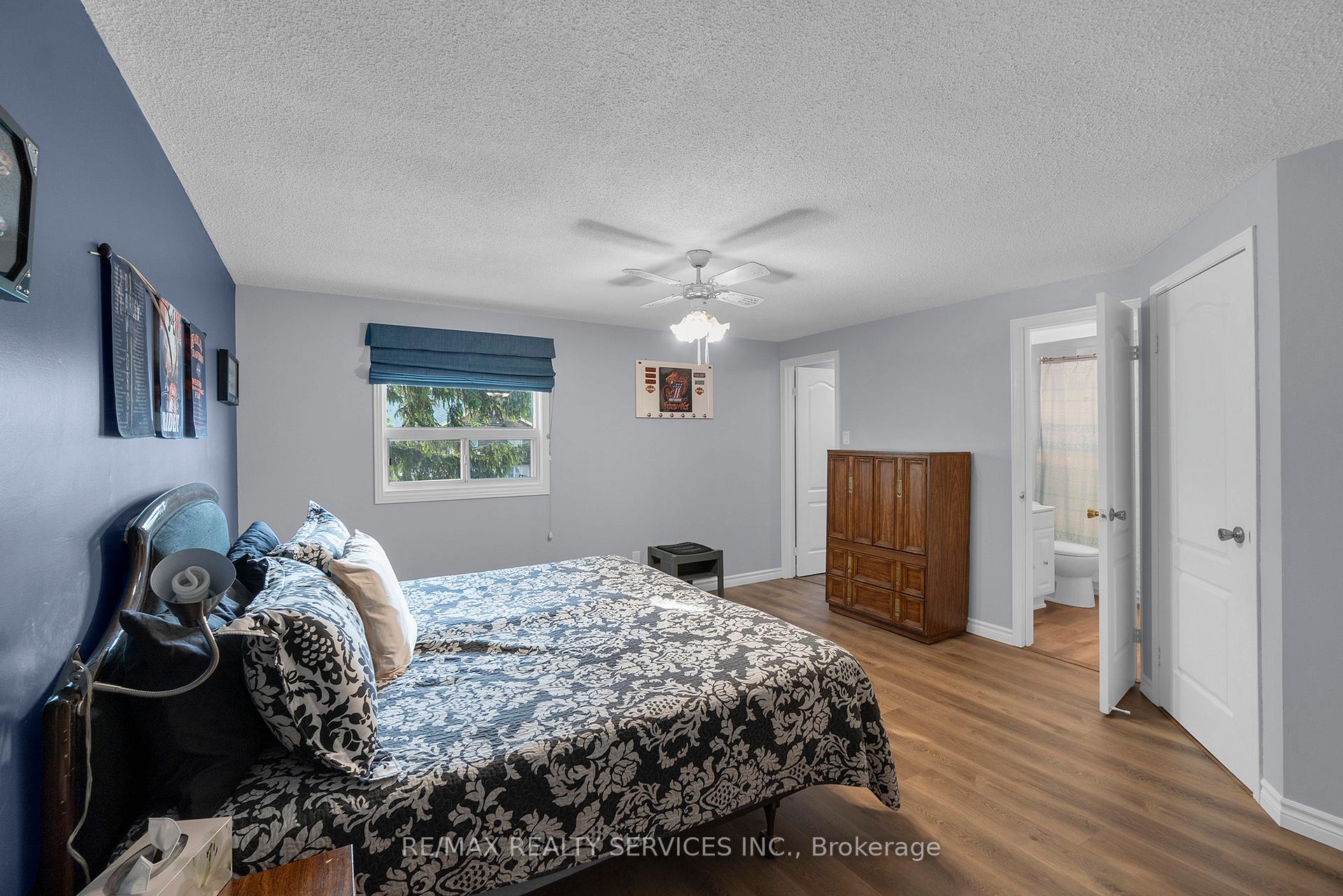 Photo 17 of 22 Nottawasaga Crescent, Brampton, Heart Lake West — HOMEH