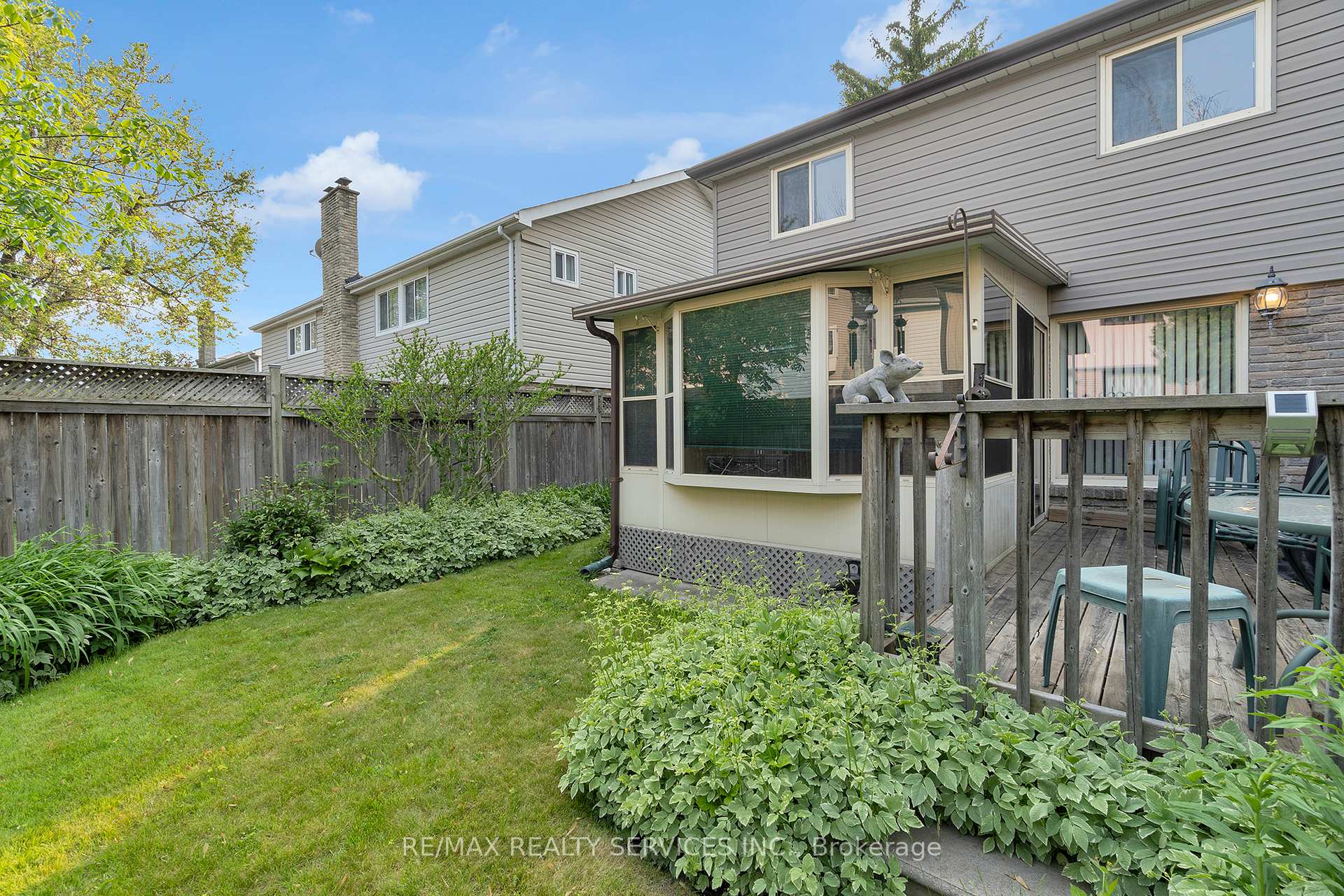 Photo 34 of 22 Nottawasaga Crescent, Brampton, Heart Lake West — HOMEH