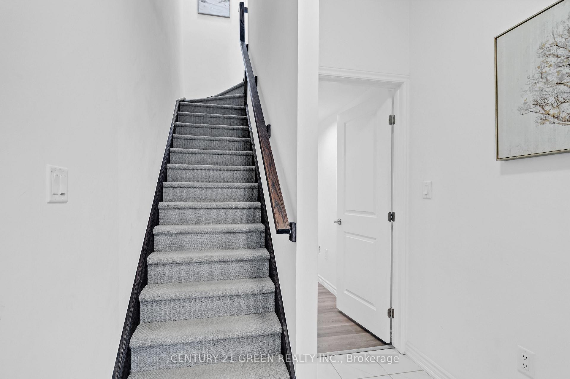 Photo 3 of Unit 62, 61 Soho Street, Hamilton, Stoney Creek Mountain — HOMEH
