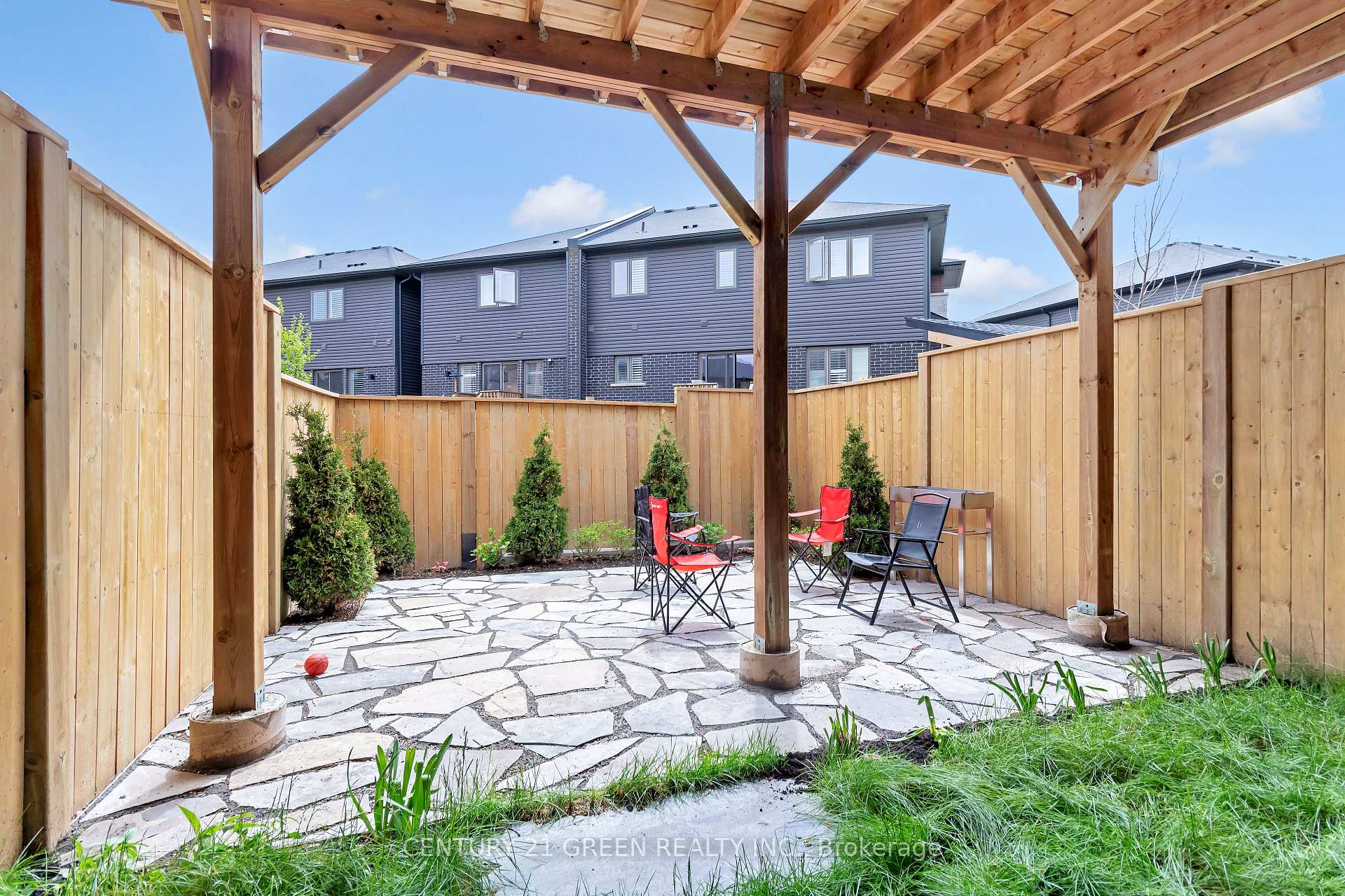 Photo 7 of Unit 62, 61 Soho Street, Hamilton, Stoney Creek Mountain — HOMEH