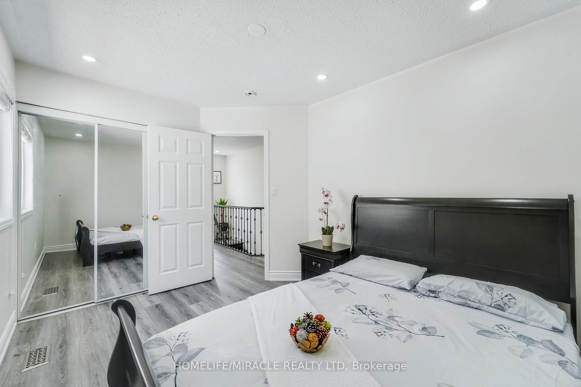 Photo 26 of 48 Jessop Drive, Brampton, Fletcher's Meadow — HOMEH