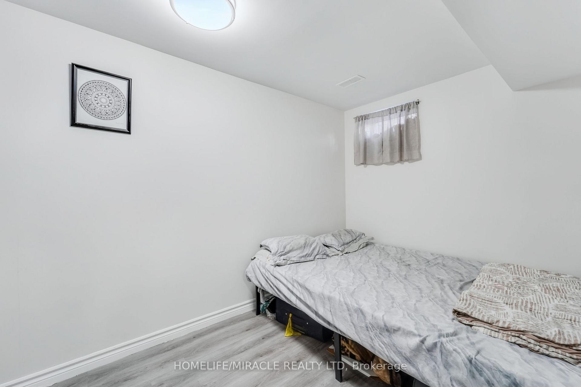 Photo 27 of 48 Jessop Drive, Brampton, Fletcher's Meadow — HOMEH