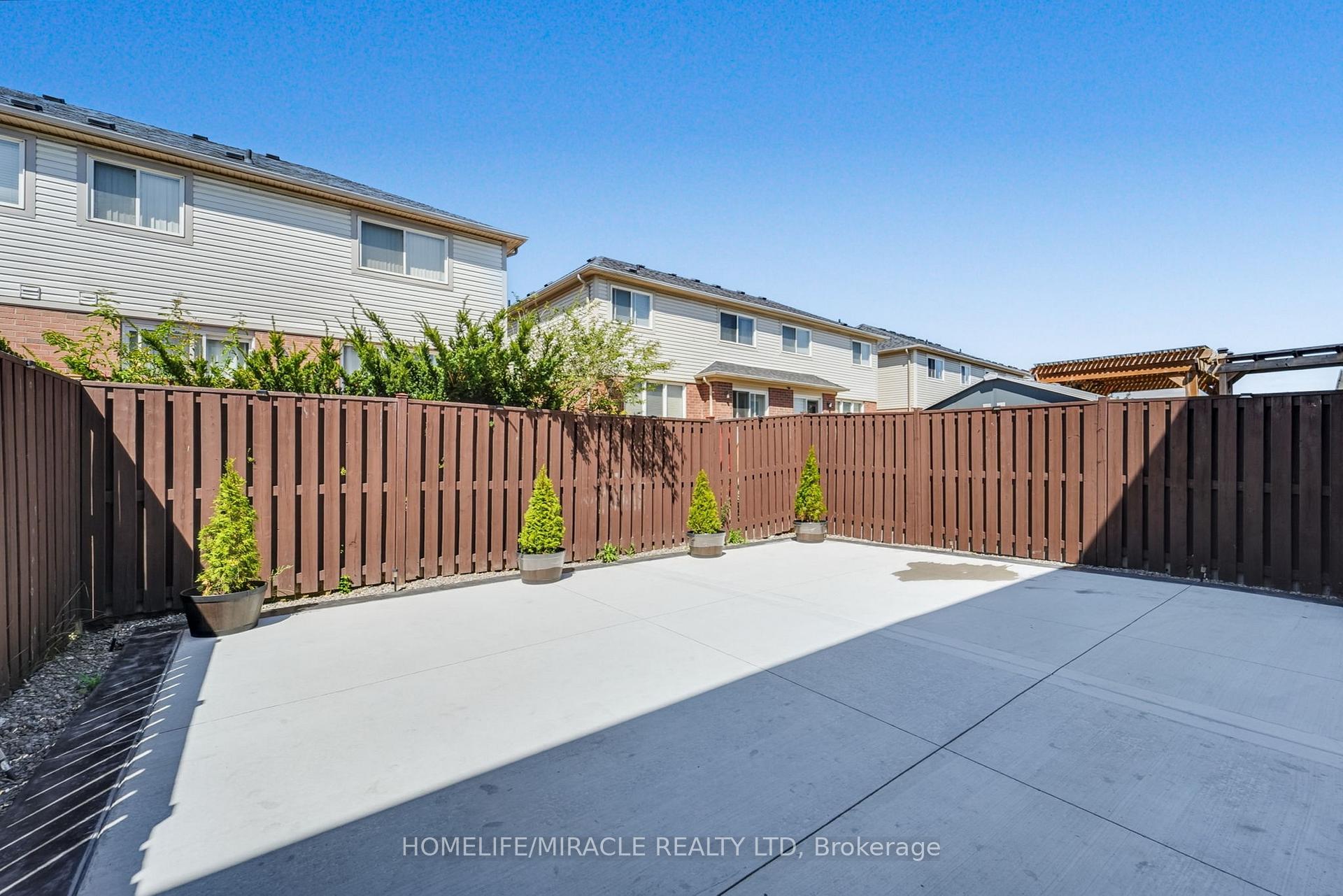 Photo 40 of 48 Jessop Drive, Brampton, Fletcher's Meadow — HOMEH
