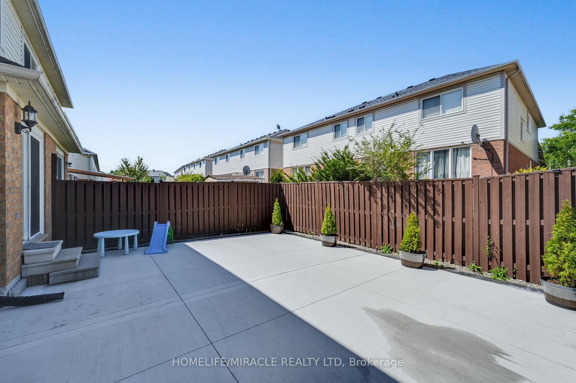 Photo 39 of 48 Jessop Drive, Brampton, Fletcher's Meadow — HOMEH