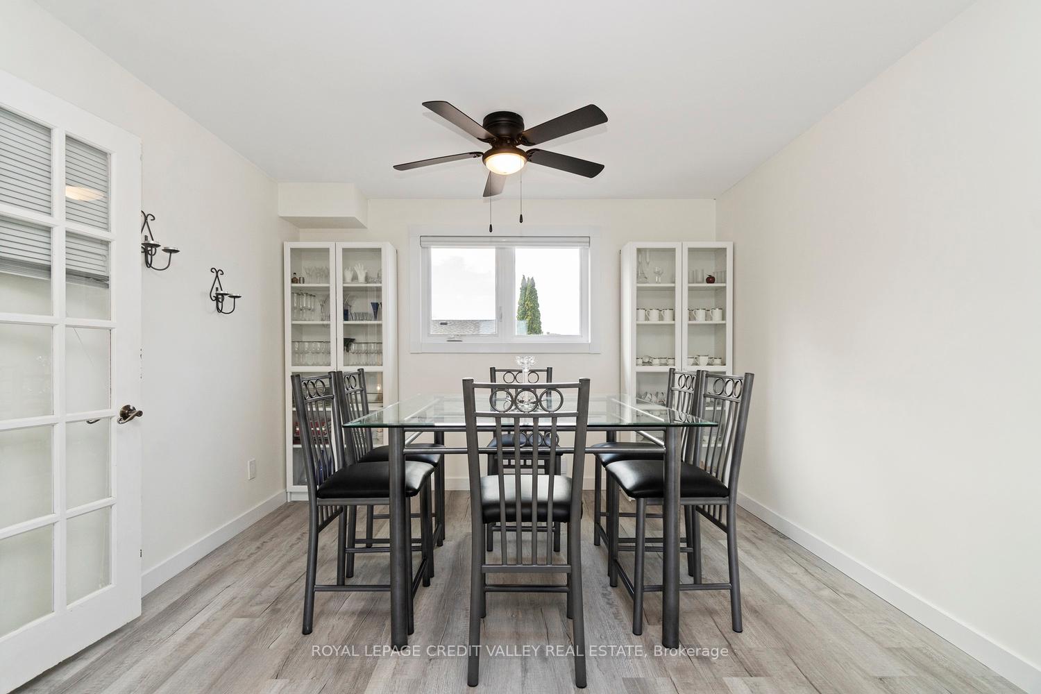 Photo 12 of 13 Kinzie Lane, Barrie, Grove East — HOMEH