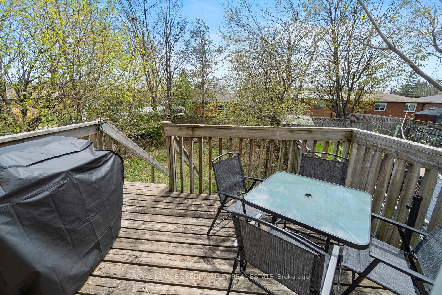 Photo 23 of 13 Kinzie Lane, Barrie, Grove East — HOMEH