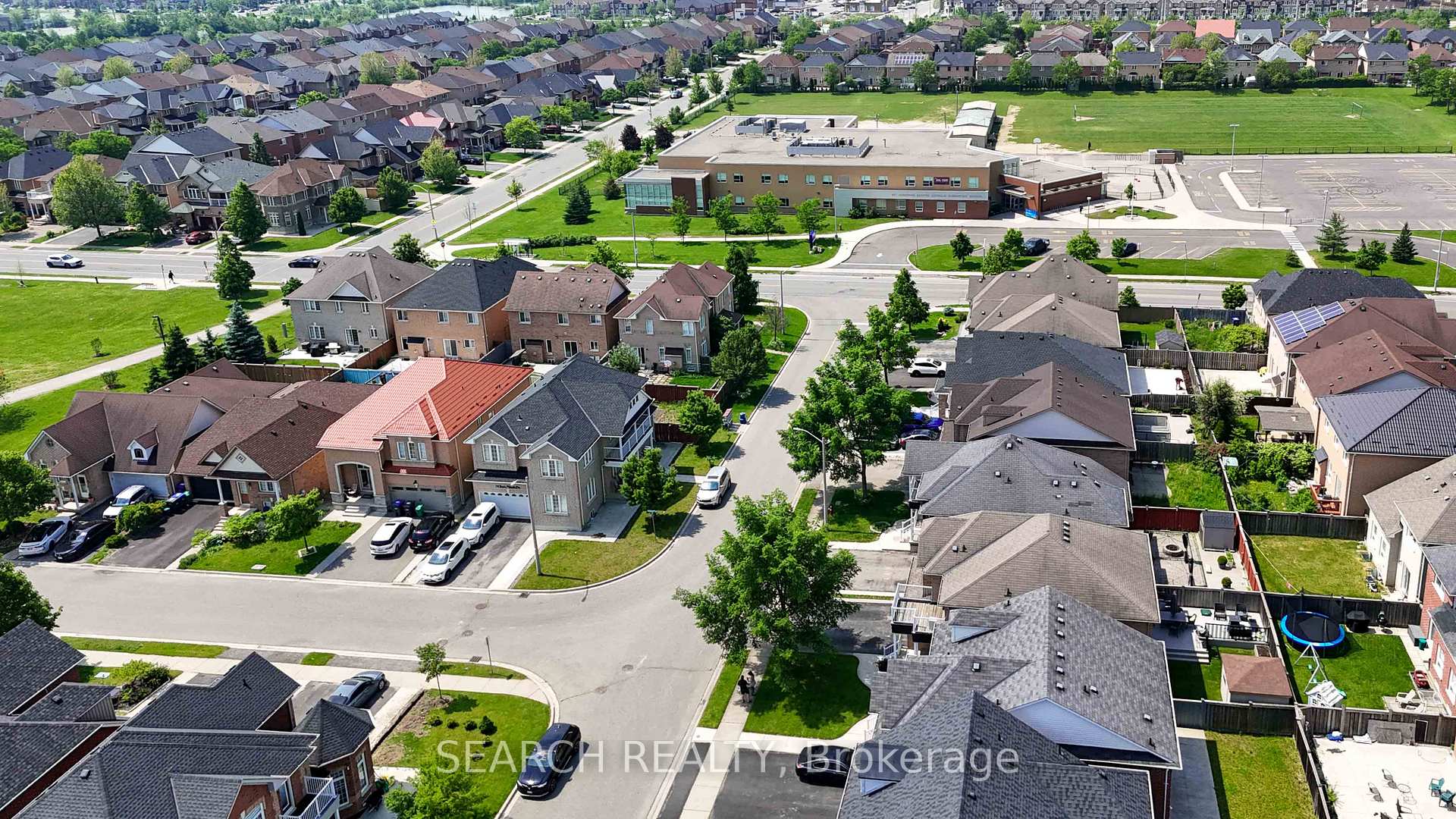 Photo 36 of 93 Iron Block Drive, Brampton, Northwest Sandalwood Parkway — HOMEH