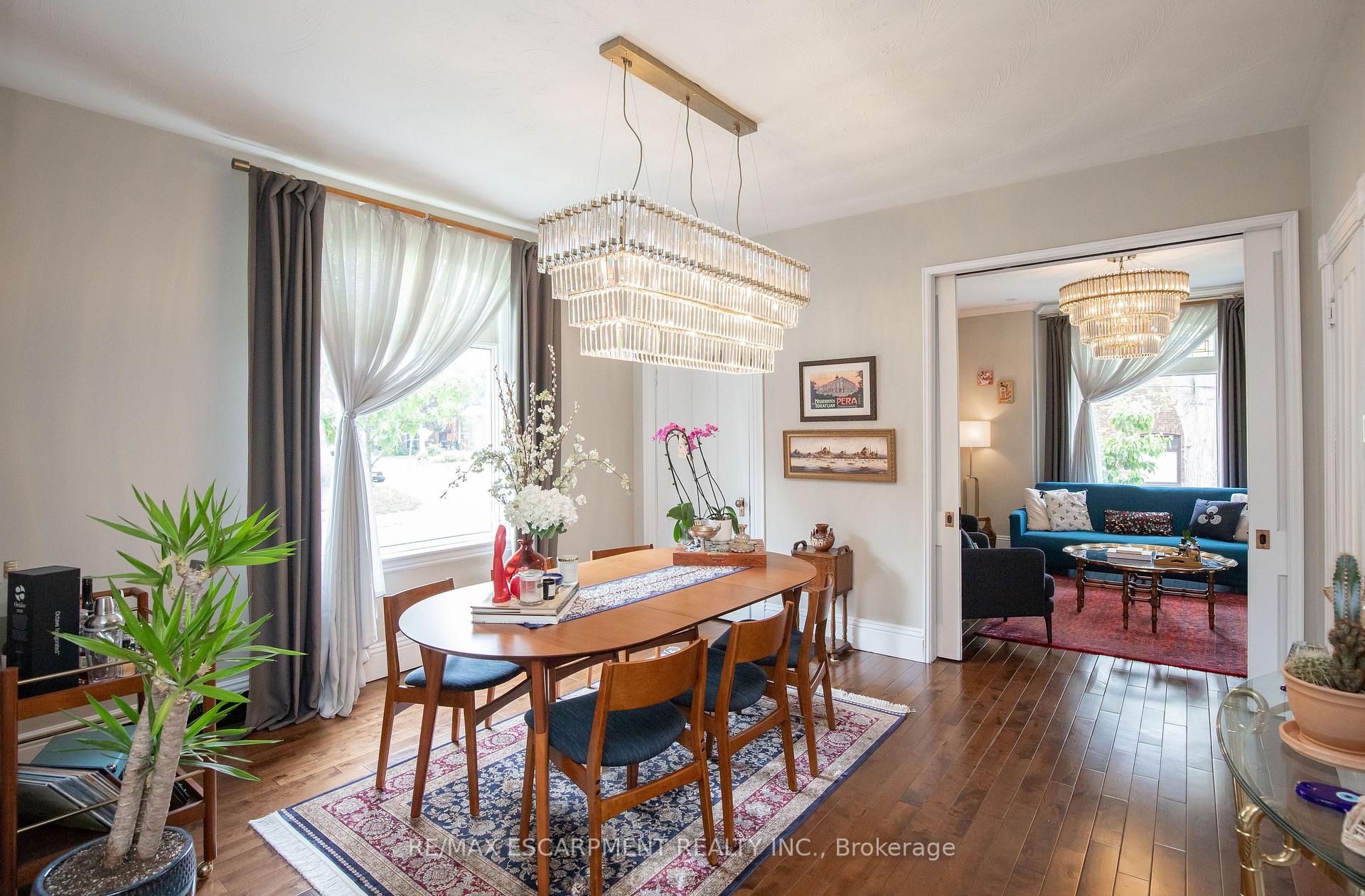 Photo 11 of 167 Napier Street, Hamilton, Strathcona — HOMEH