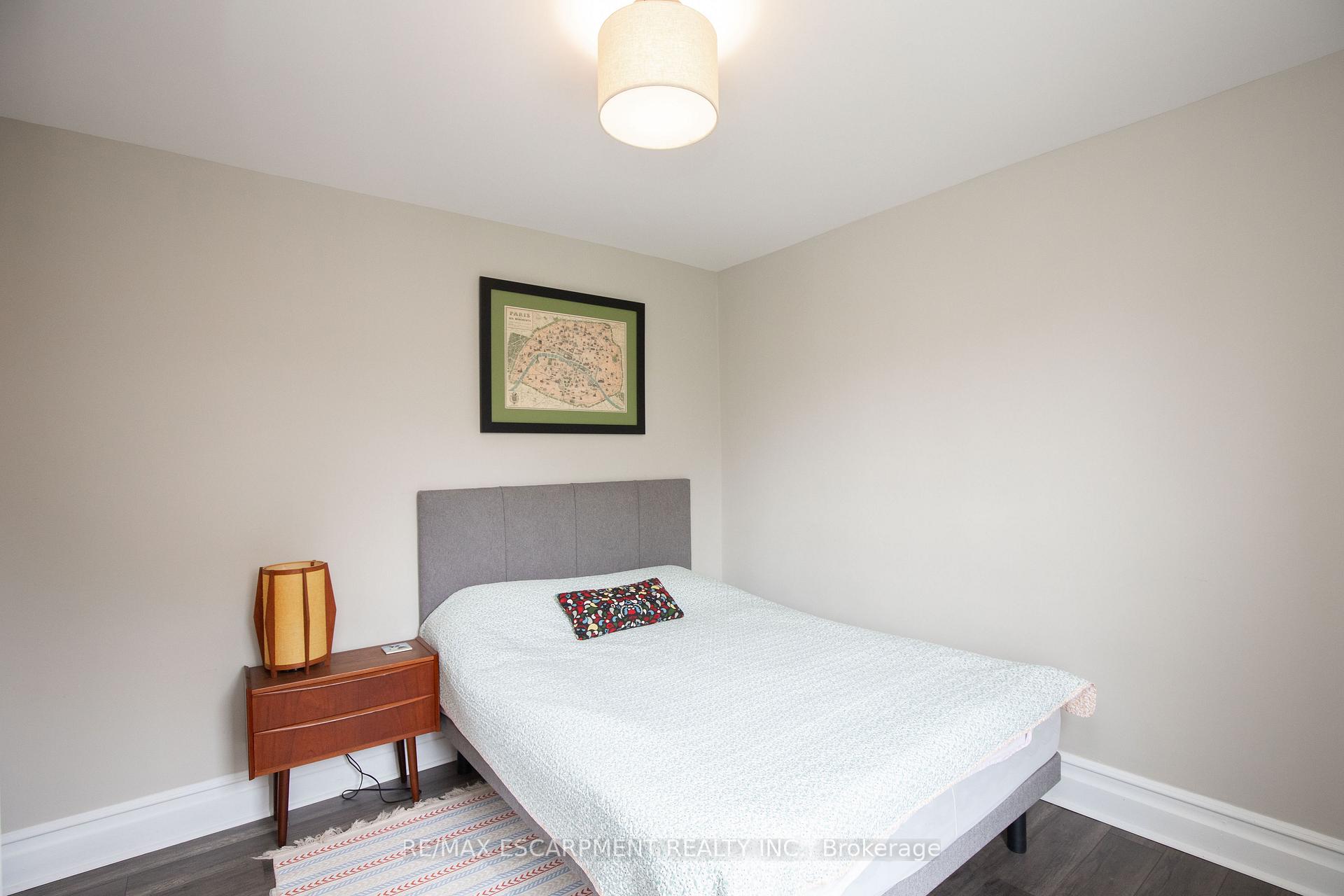 Photo 23 of 167 Napier Street, Hamilton, Strathcona — HOMEH