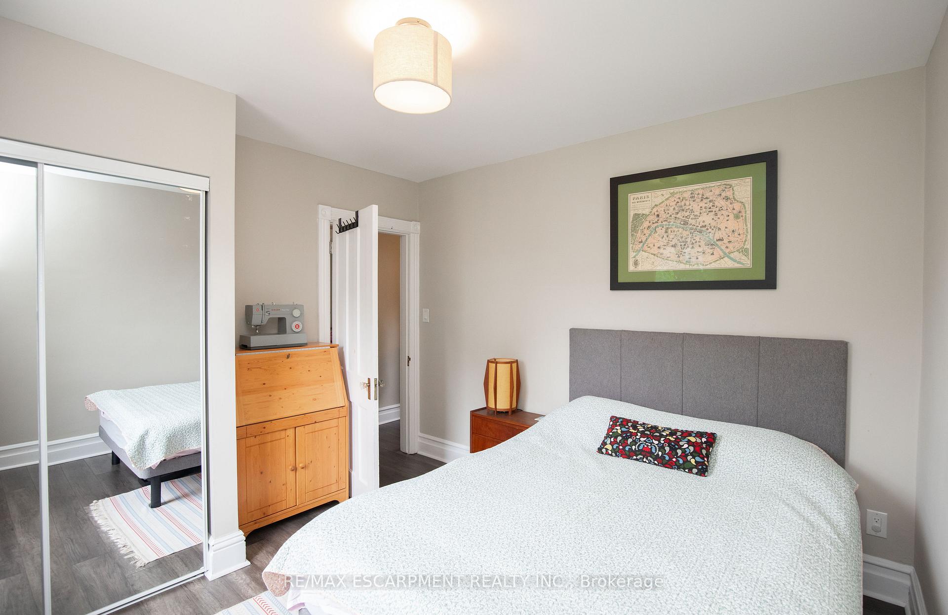Photo 24 of 167 Napier Street, Hamilton, Strathcona — HOMEH