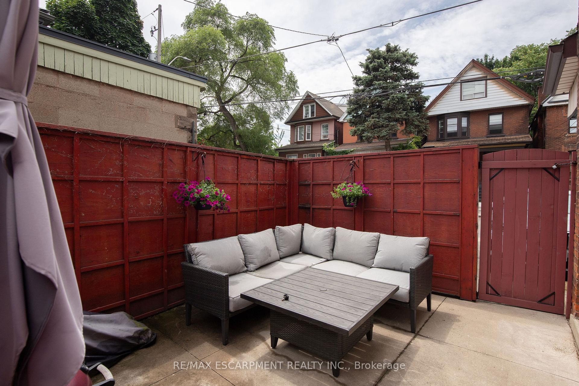 Photo 26 of 167 Napier Street, Hamilton, Strathcona — HOMEH