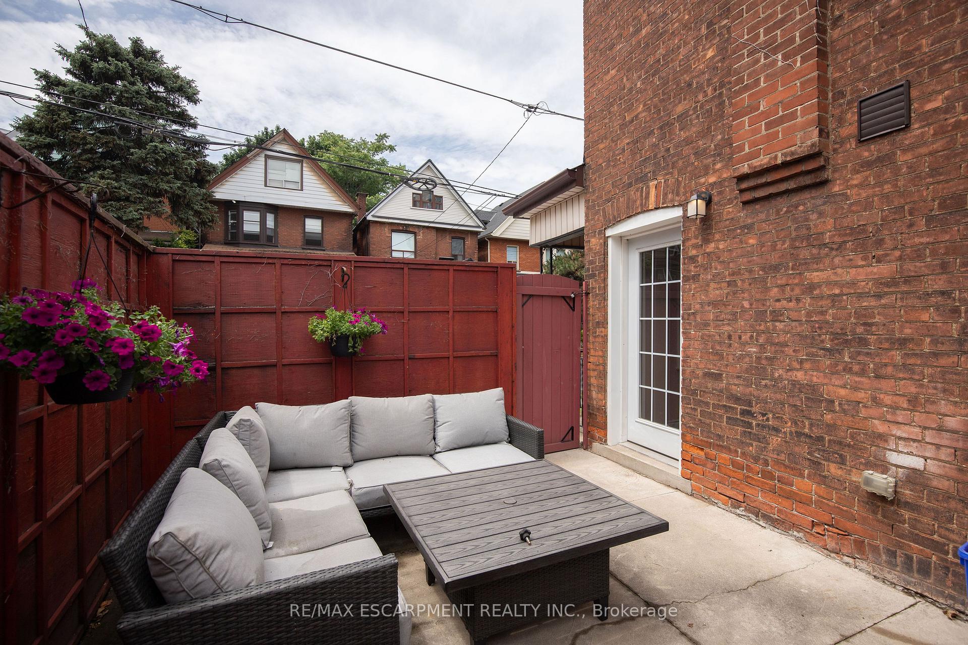 Photo 22 of 167 Napier Street, Hamilton, Strathcona — HOMEH