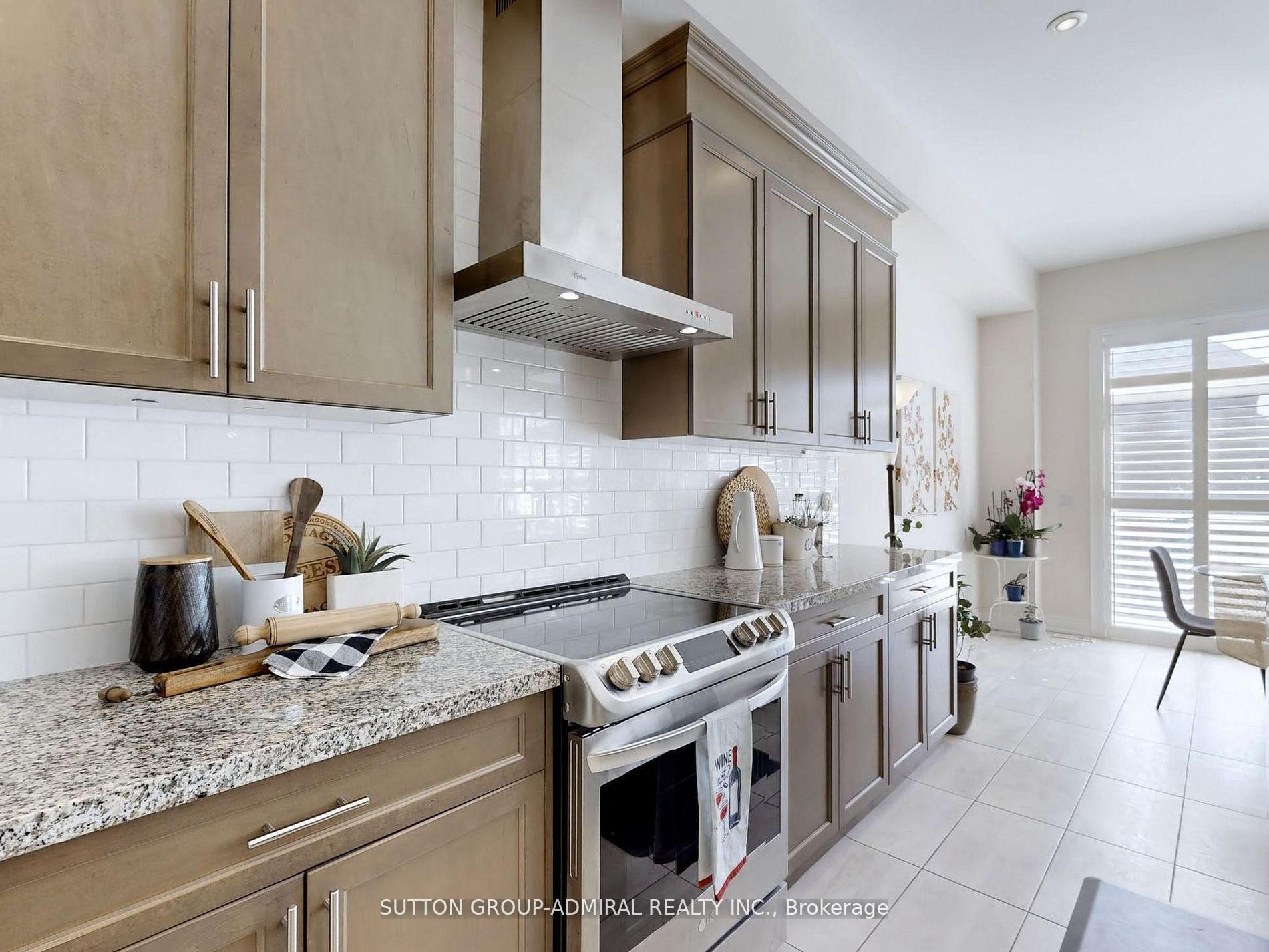 Photo 12 of 40 Brabin Circle, Whitby, Rural Whitby — HOMEH