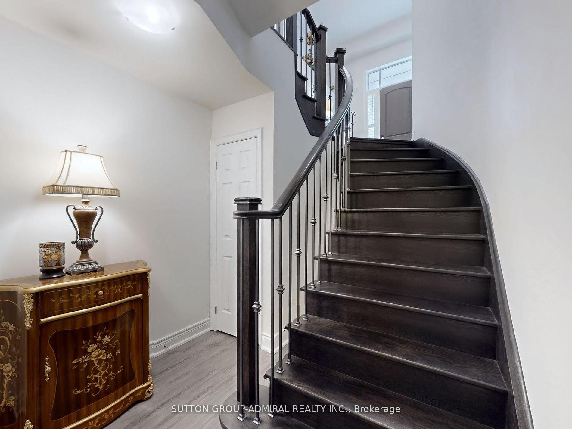 Photo 33 of 40 Brabin Circle, Whitby, Rural Whitby — HOMEH