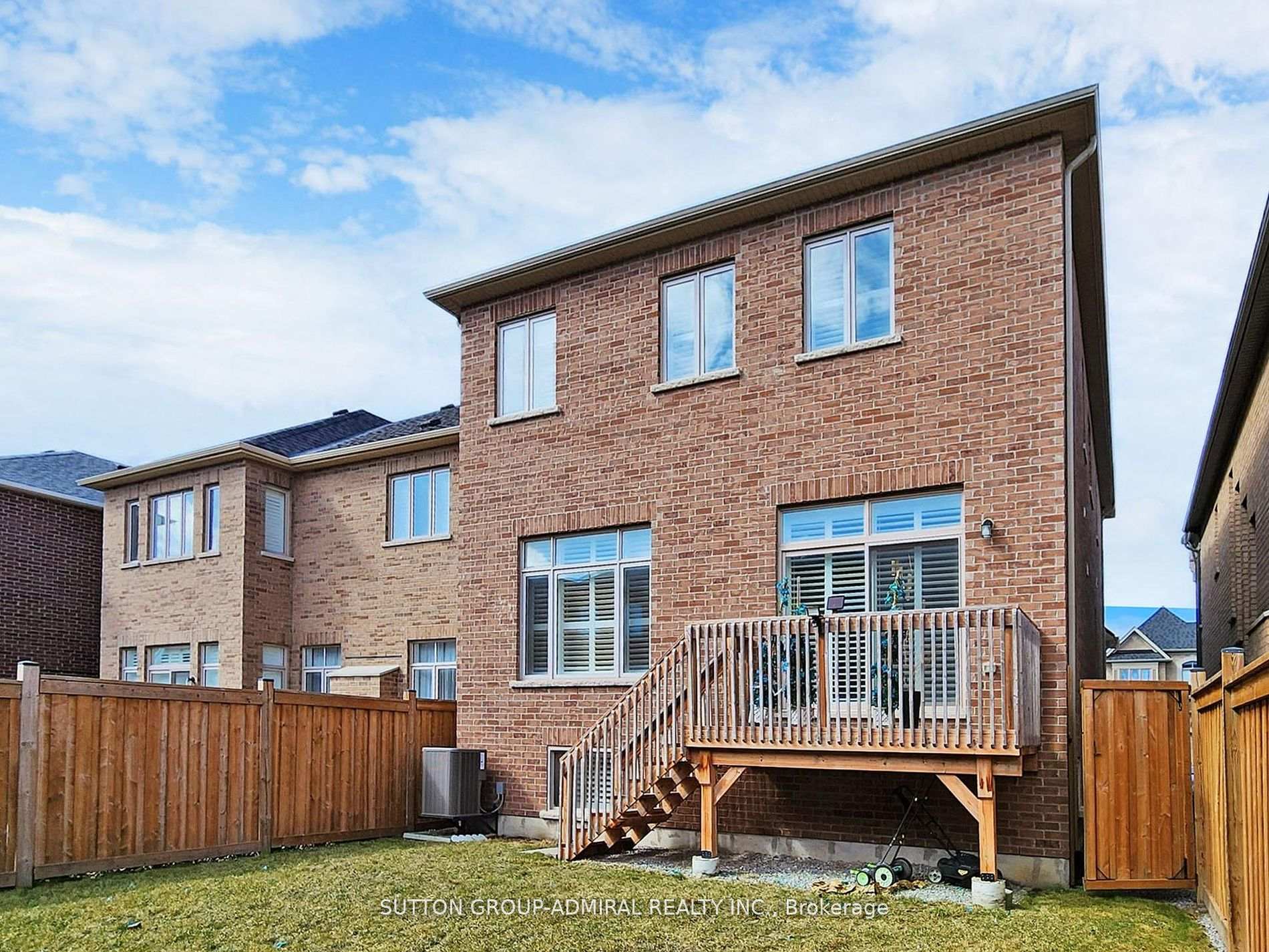 Photo 38 of 40 Brabin Circle, Whitby, Rural Whitby — HOMEH
