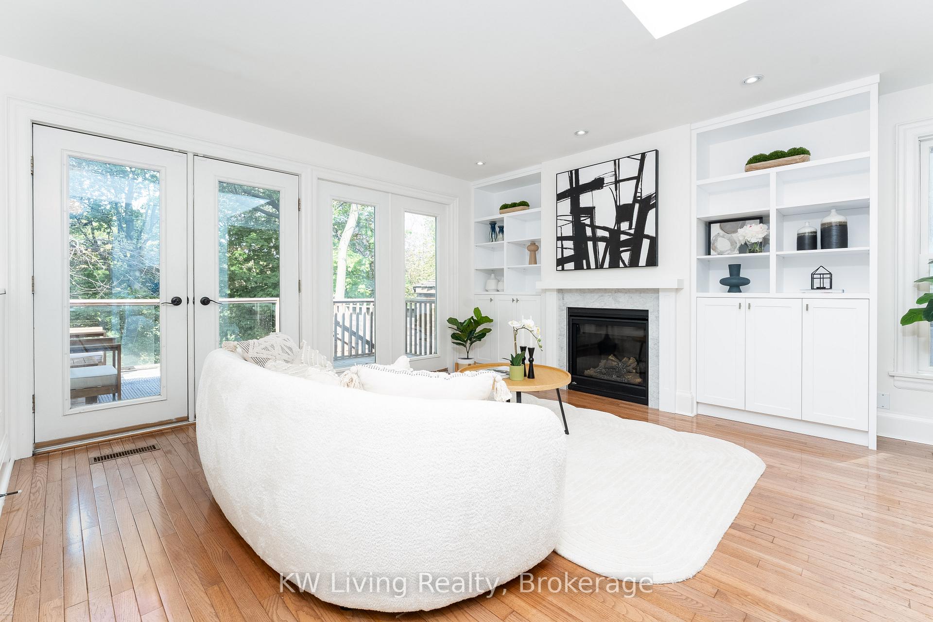 Photo 2 of 96 Edith Drive, Toronto, Yonge-Eglinton — HOMEH