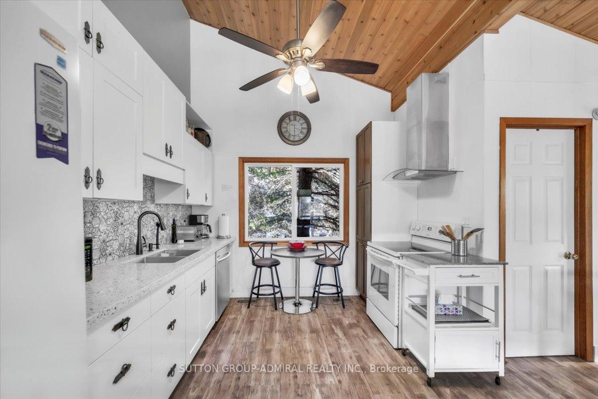 Photo 7 of 181 Arlberg Crescent, Blue Mountains — HOMEH