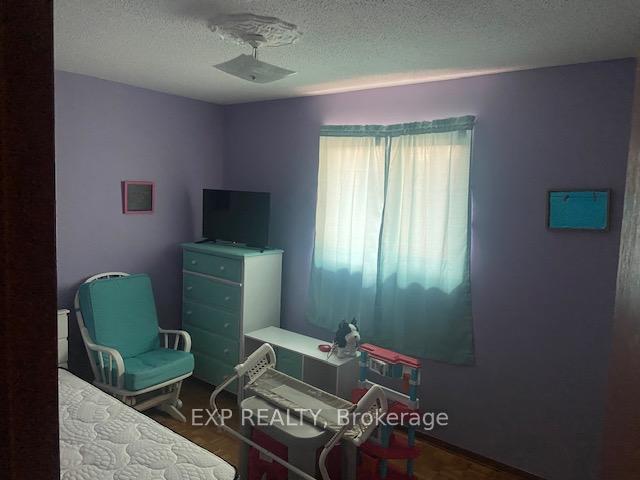 Photo 9 of 29 Mallard Crescent, Brampton, Central Park — HOMEH