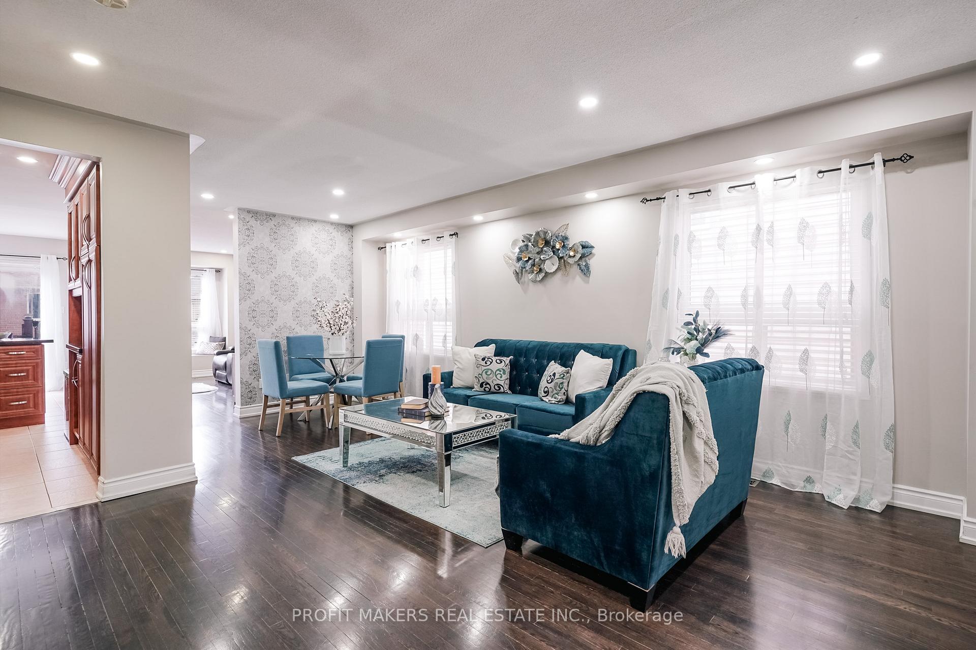 Photo 4 of 109 Tiller Trail, Brampton, Fletcher's Creek Village — HOMEH