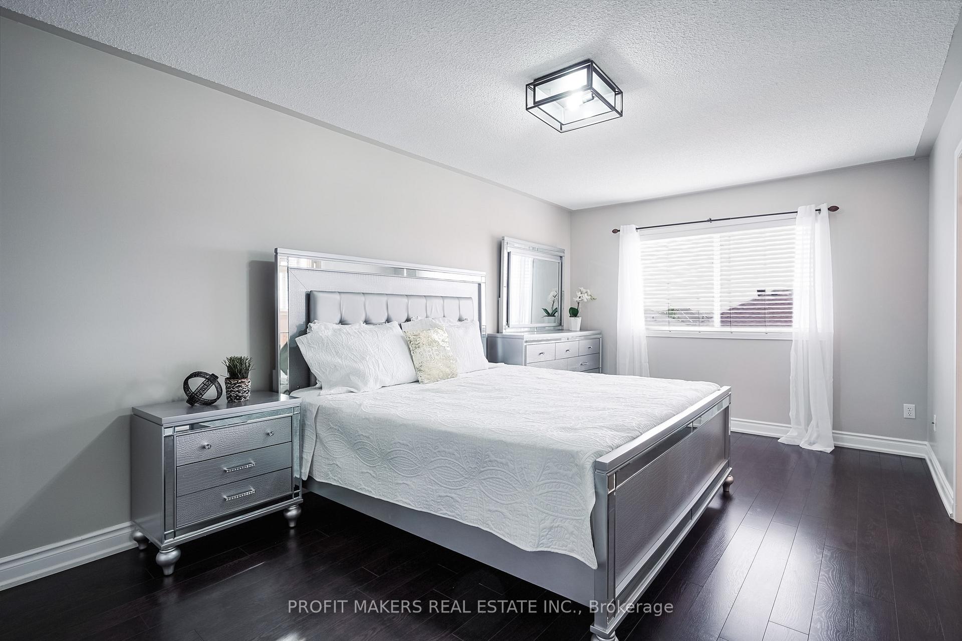 Photo 11 of 109 Tiller Trail, Brampton, Fletcher's Creek Village — HOMEH