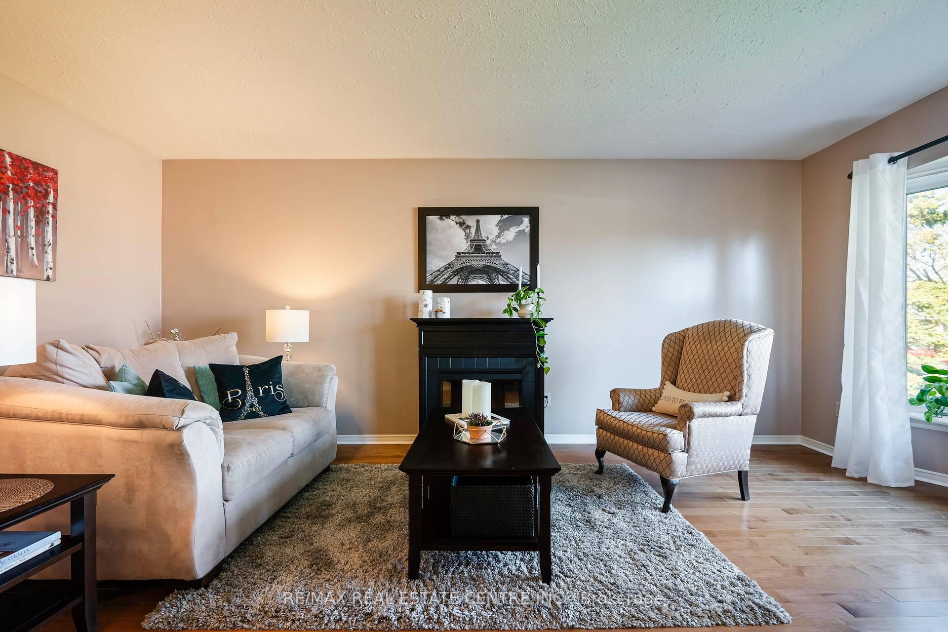 Photo 15 of 24 Wilson Crescent, Southgate — HOMEH
