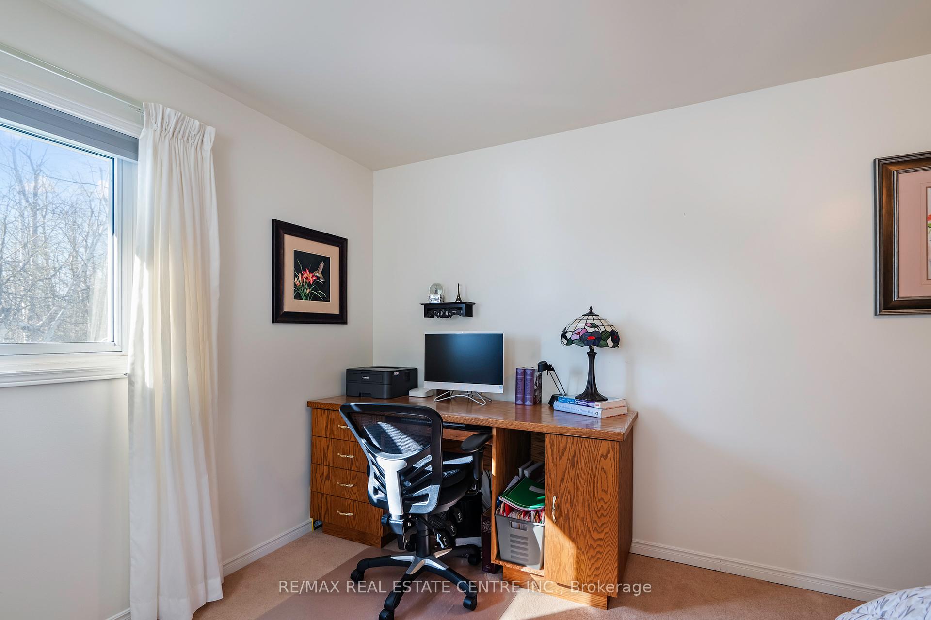 Photo 11 of 24 Wilson Crescent, Southgate — HOMEH