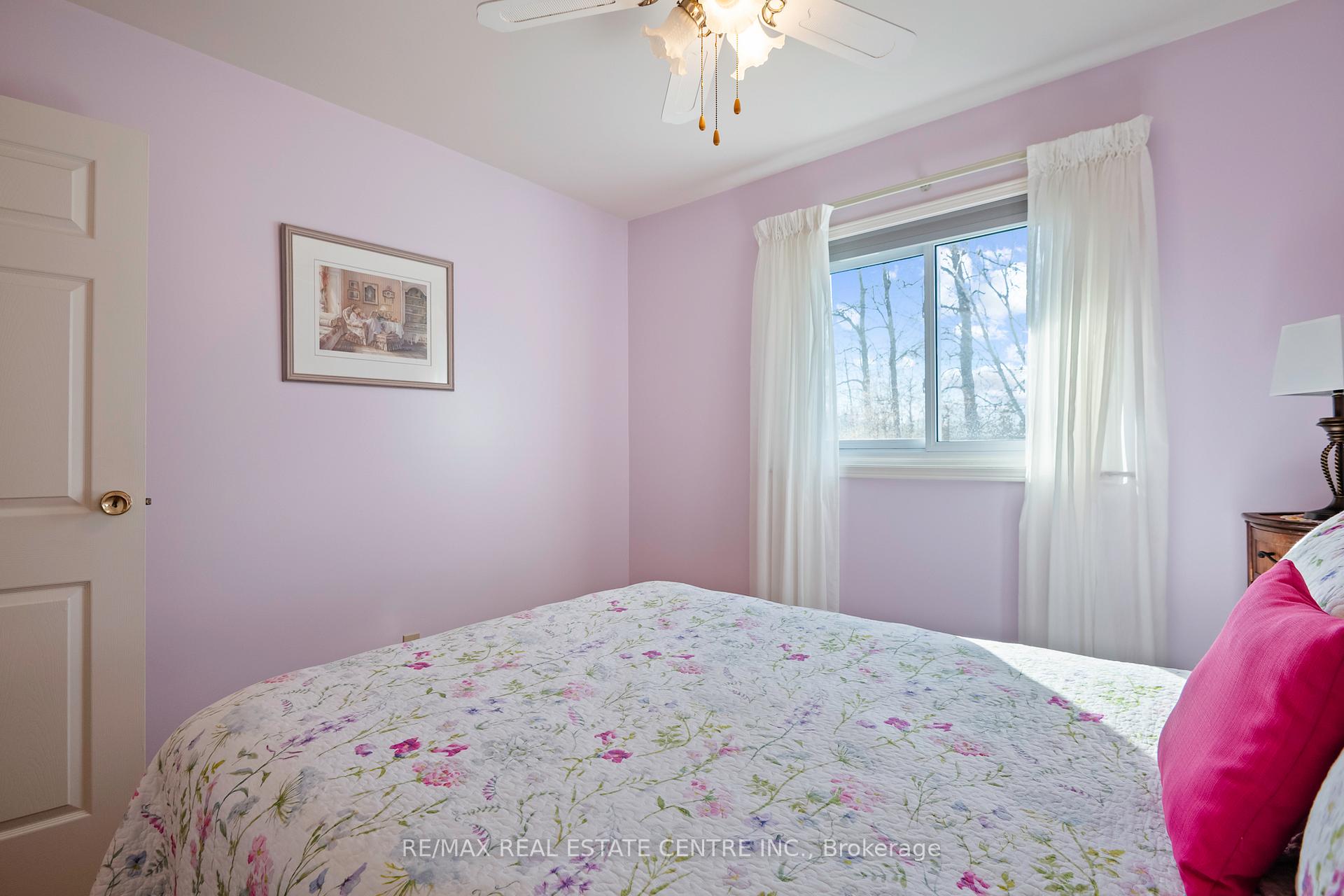 Photo 18 of 24 Wilson Crescent, Southgate — HOMEH