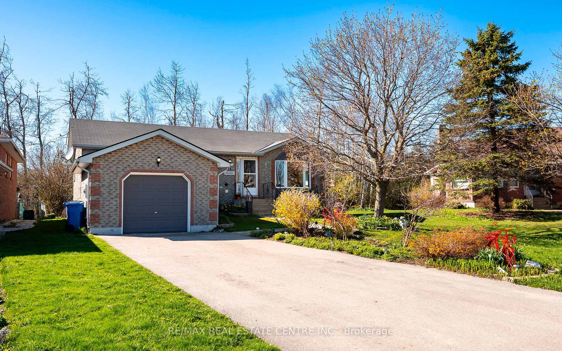 Photo 22 of 24 Wilson Crescent, Southgate — HOMEH