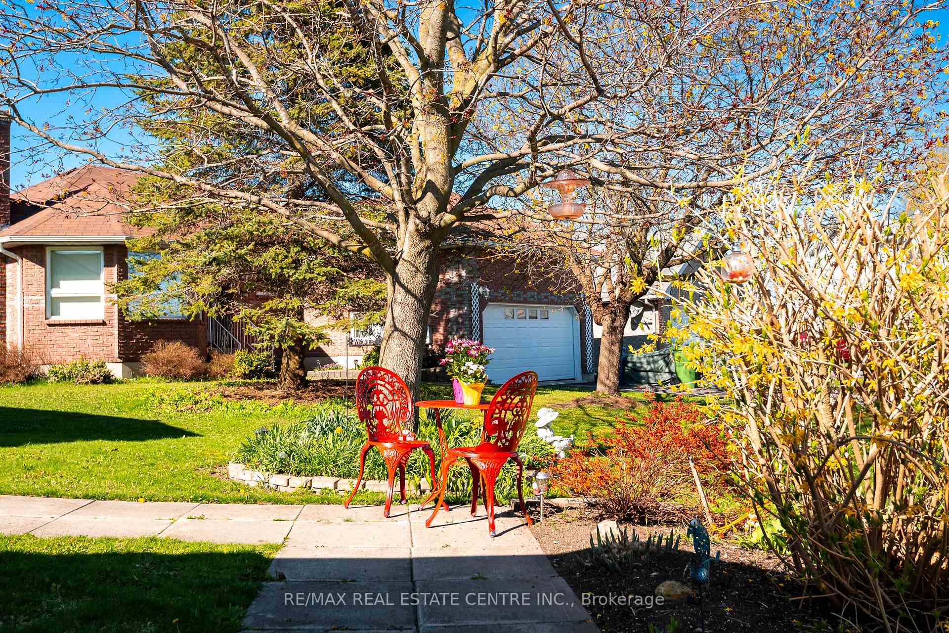 Photo 36 of 24 Wilson Crescent, Southgate — HOMEH