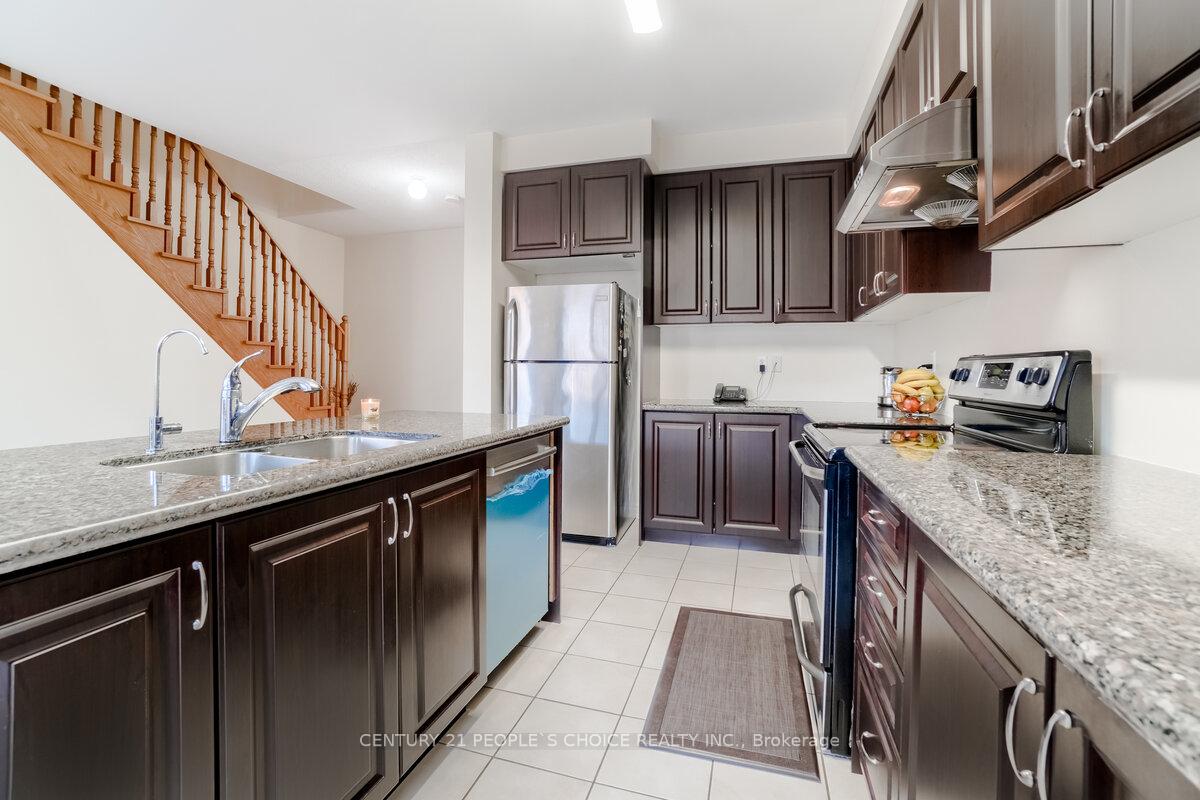 Photo 10 of 39 Wardenwood Drive, Brampton, Sandringham-Wellington — HOMEH