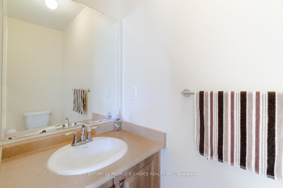 Photo 21 of 39 Wardenwood Drive, Brampton, Sandringham-Wellington — HOMEH