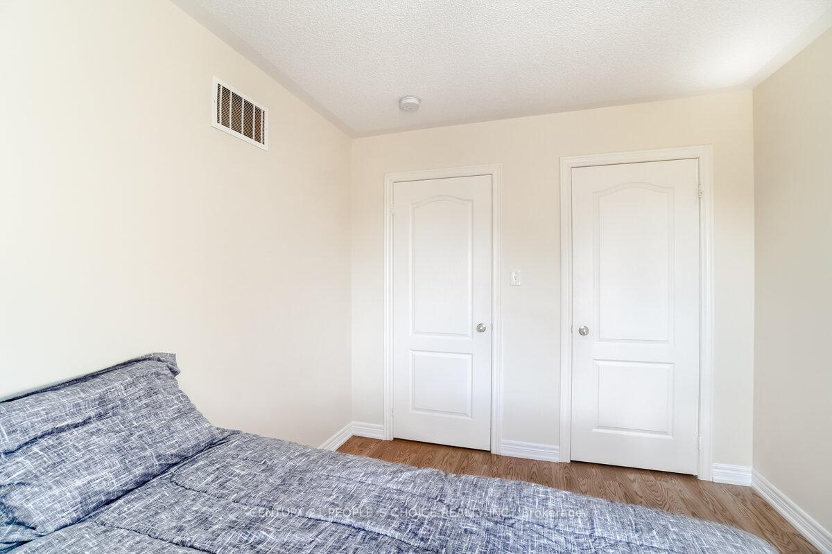 Photo 35 of 39 Wardenwood Drive, Brampton, Sandringham-Wellington — HOMEH