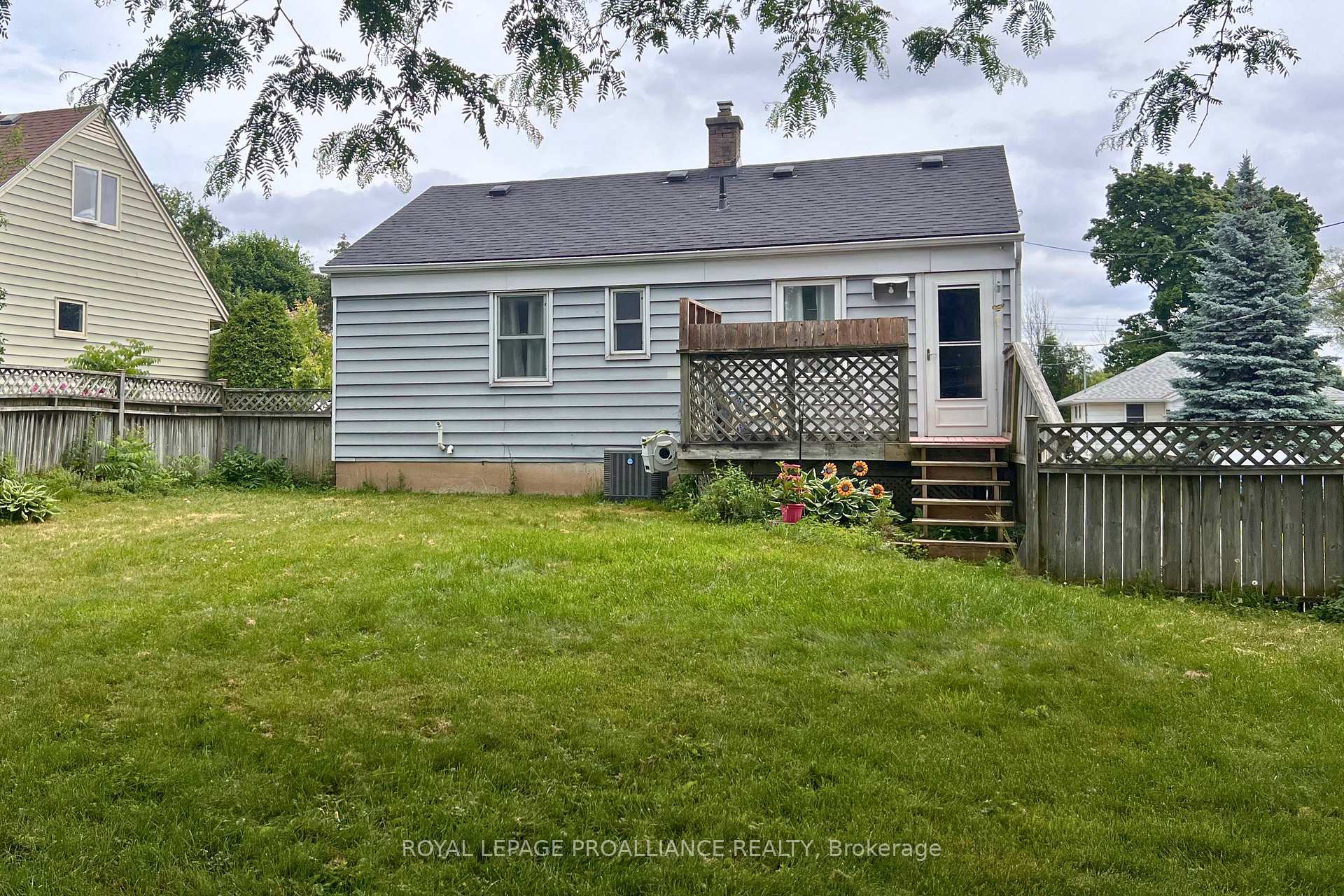 Photo 17 of 6 Third Street, Belleville, Belleville Ward — HOMEH