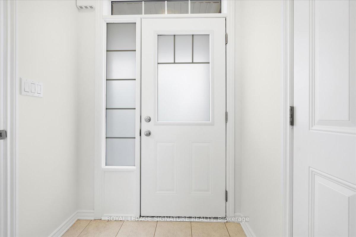 Photo 3 of Unit 105, 143 Ridge Road, Cambridge, Hagey — HOMEH