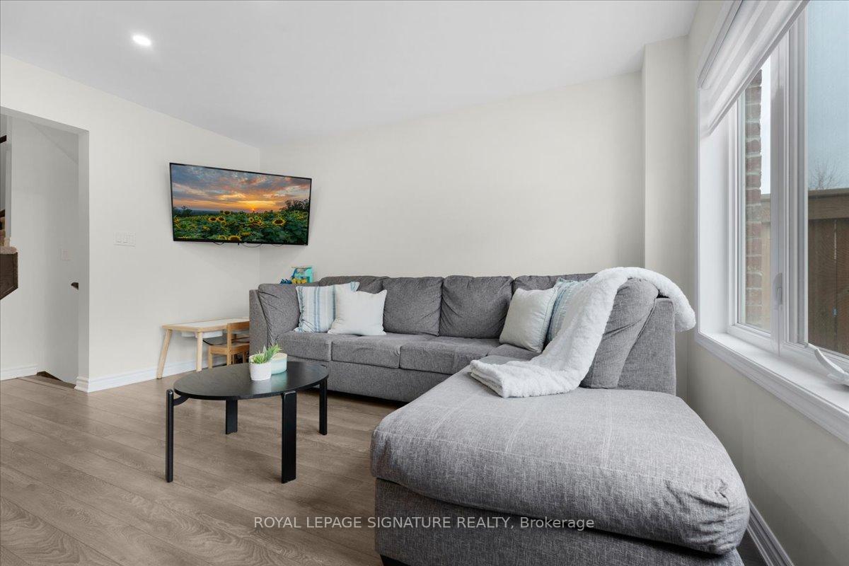 Photo 11 of Unit 105, 143 Ridge Road, Cambridge, Hagey — HOMEH