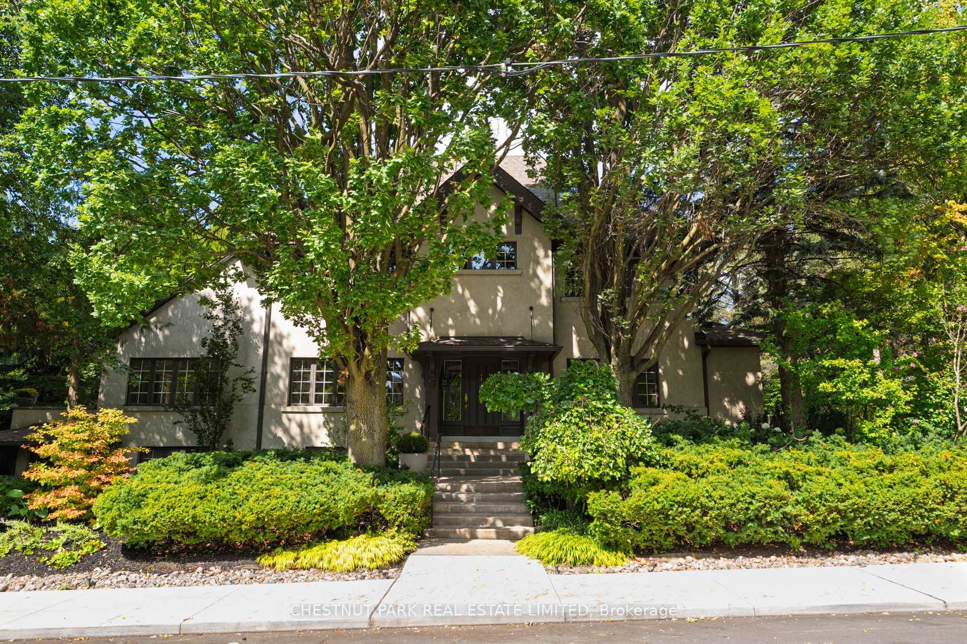 Front of 24 Dinnick Crescent