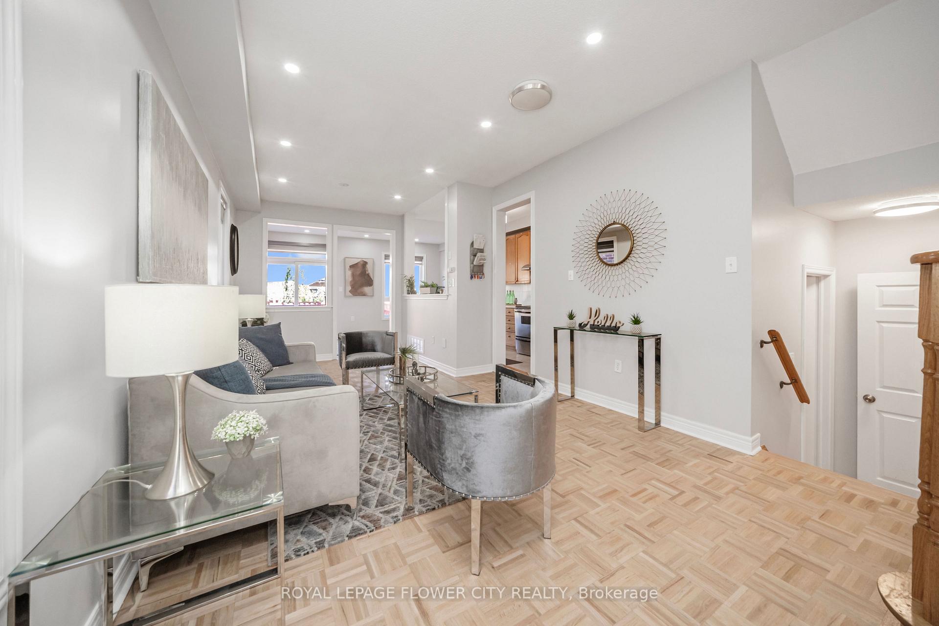 Photo 5 of 18 Nathaniel Crescent, Brampton, Bram West — HOMEH
