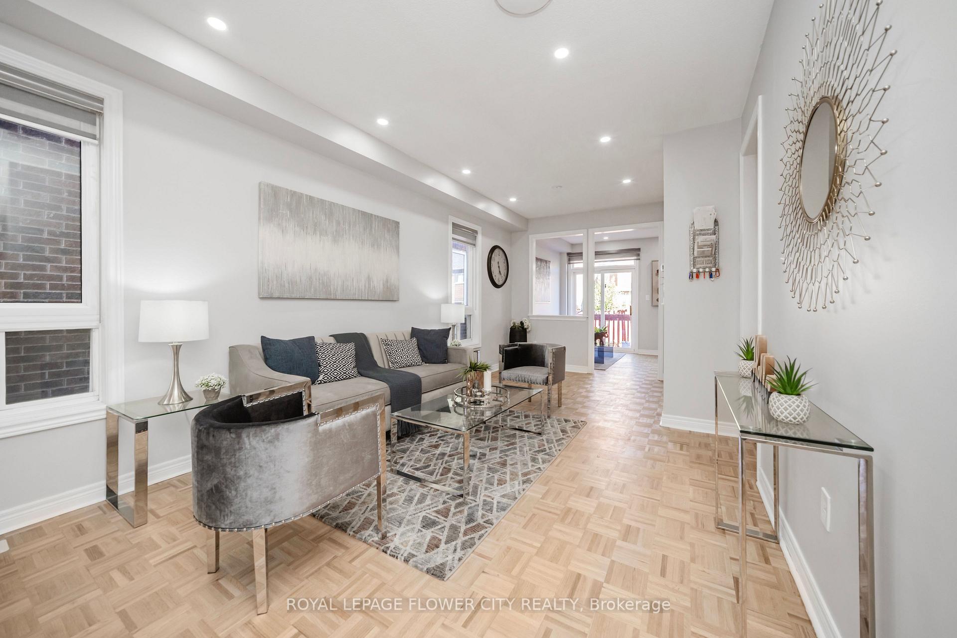 Photo 6 of 18 Nathaniel Crescent, Brampton, Bram West — HOMEH