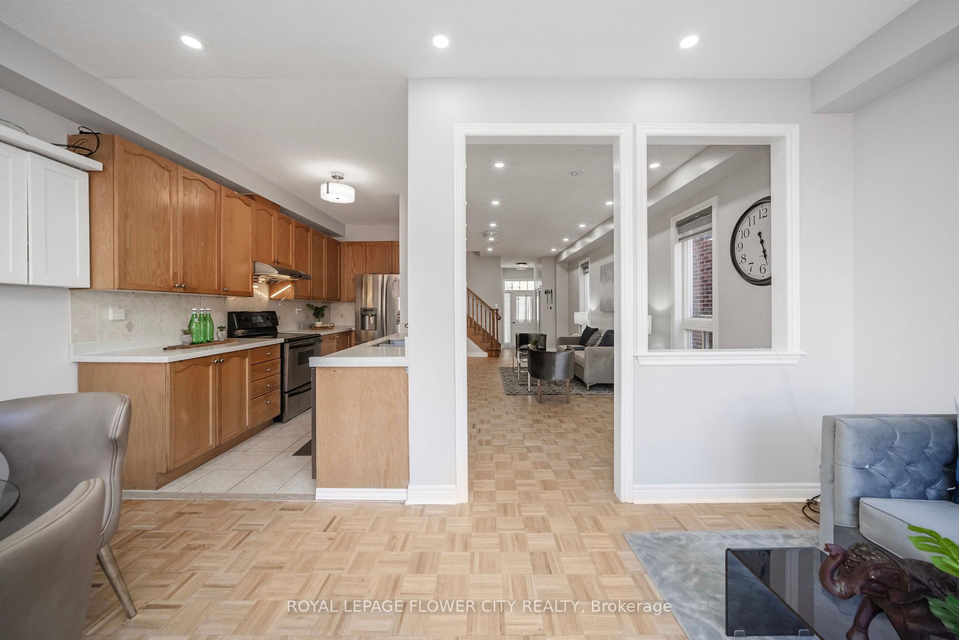Photo 9 of 18 Nathaniel Crescent, Brampton, Bram West — HOMEH