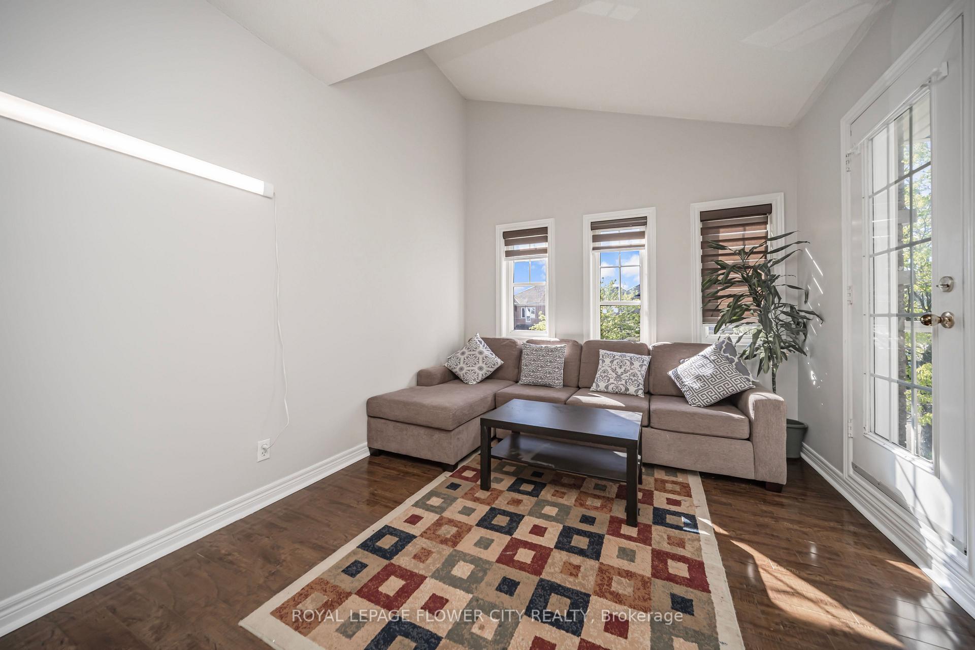 Photo 41 of 18 Nathaniel Crescent, Brampton, Bram West — HOMEH