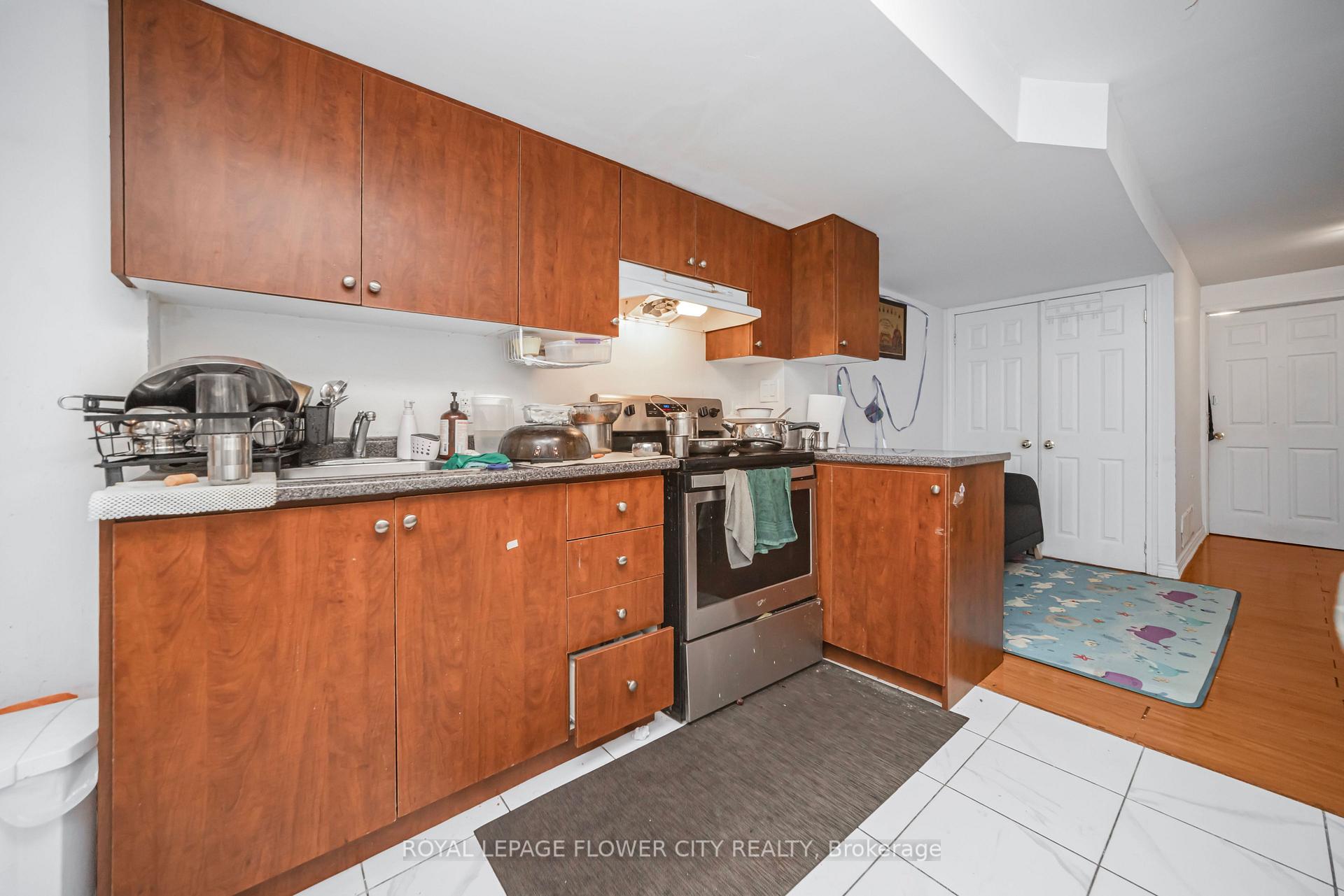 Photo 42 of 18 Nathaniel Crescent, Brampton, Bram West — HOMEH
