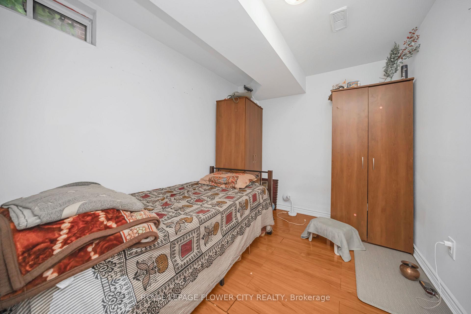 Photo 43 of 18 Nathaniel Crescent, Brampton, Bram West — HOMEH