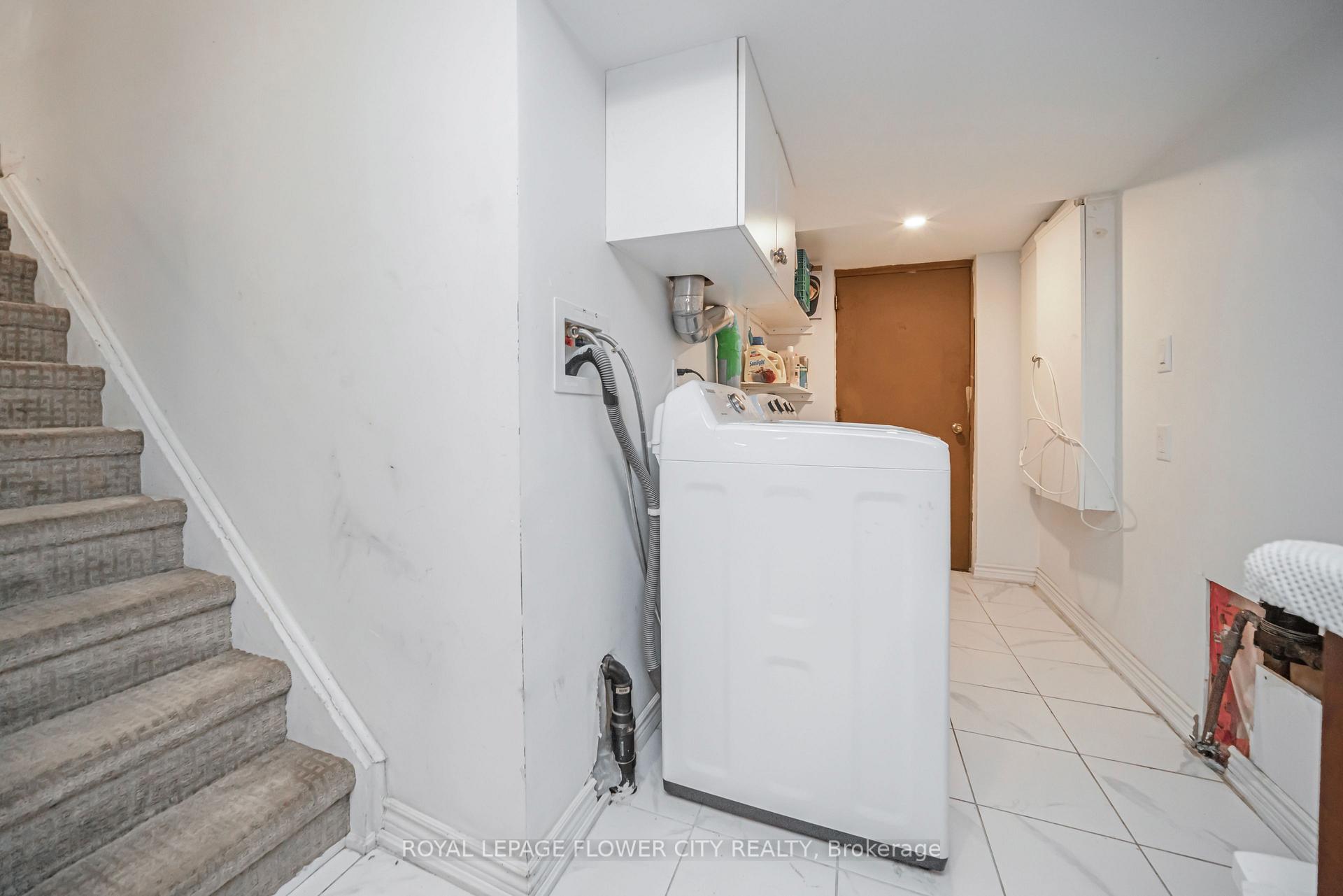 Photo 45 of 18 Nathaniel Crescent, Brampton, Bram West — HOMEH