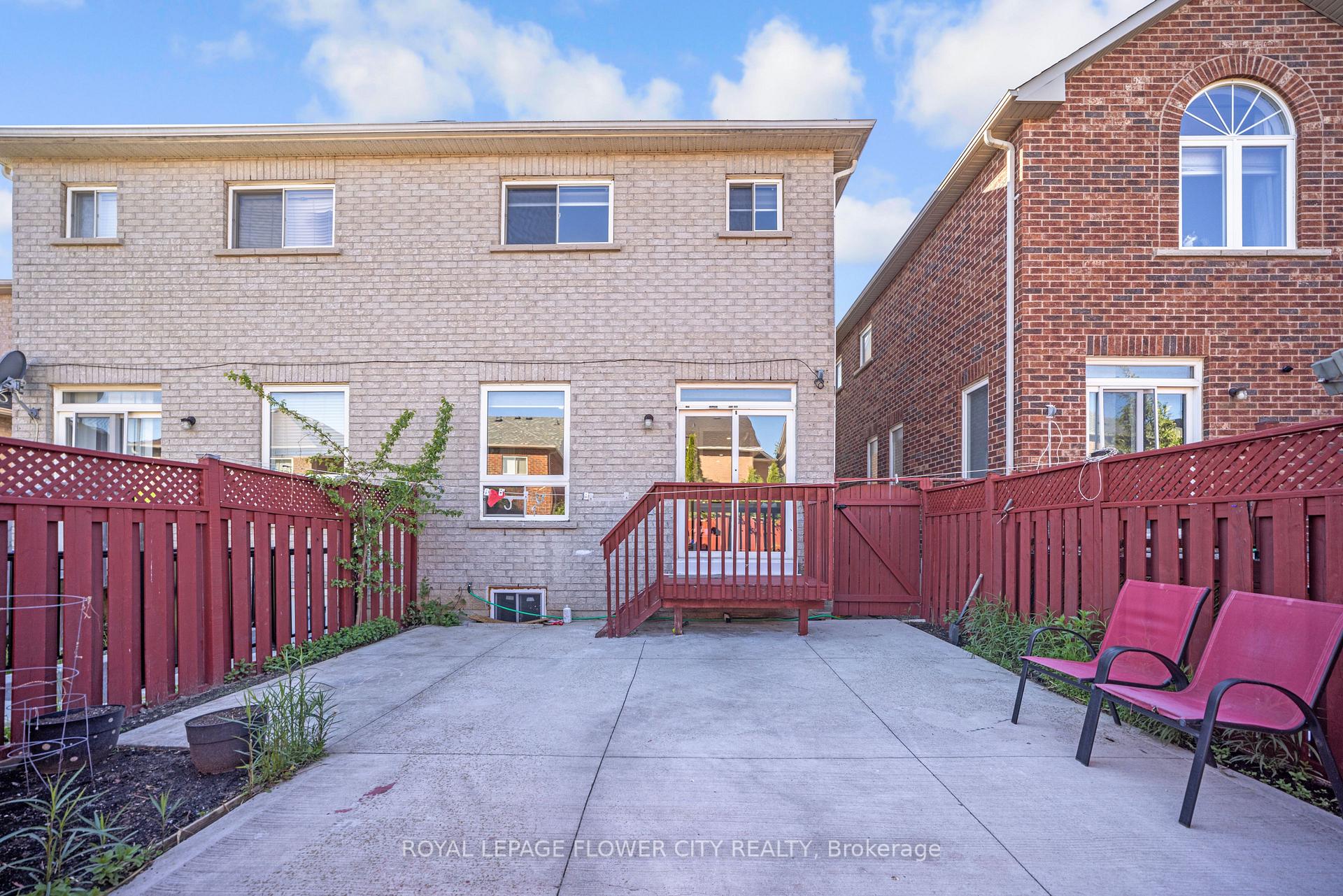 Photo 48 of 18 Nathaniel Crescent, Brampton, Bram West — HOMEH