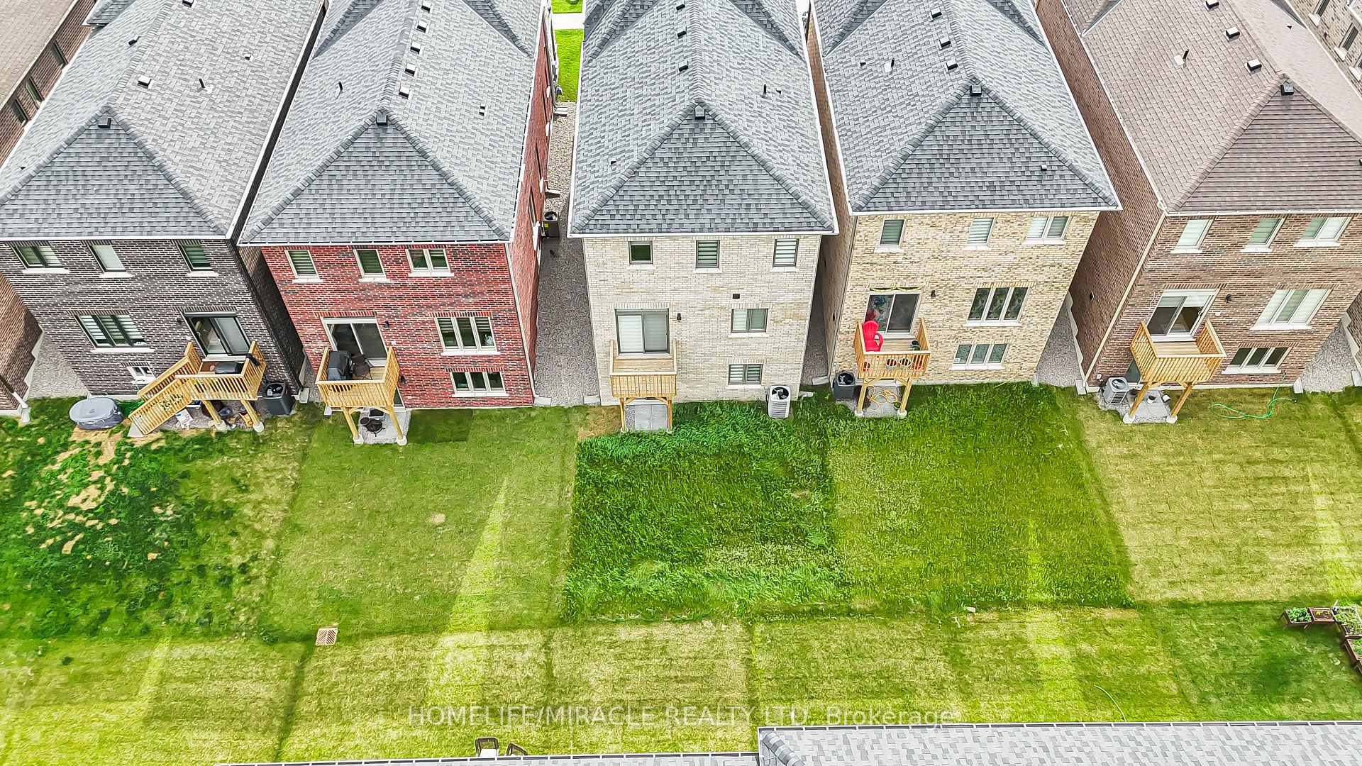 Photo 8 of 74 Attwater Drive, Cambridge — HOMEH