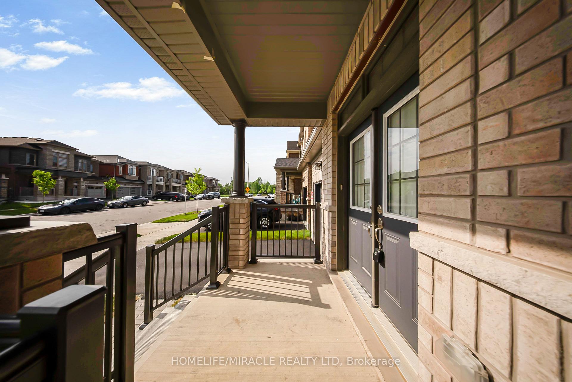 Photo 10 of 74 Attwater Drive, Cambridge — HOMEH
