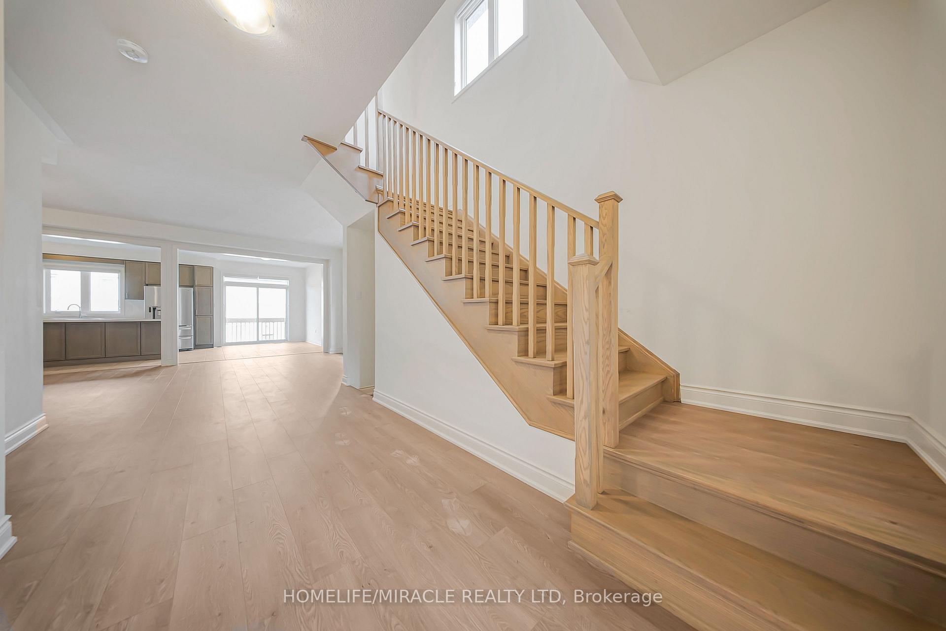 Photo 12 of 74 Attwater Drive, Cambridge — HOMEH